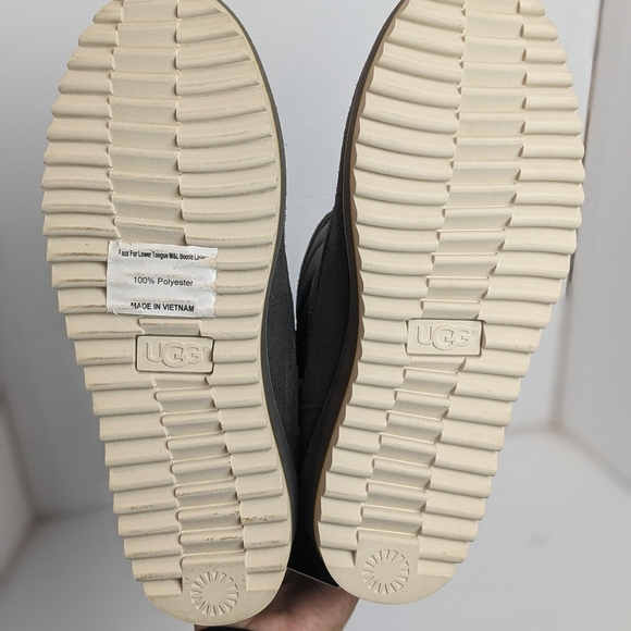NWOT UGG Beck waterproof winter boots - Picture 14 of 16